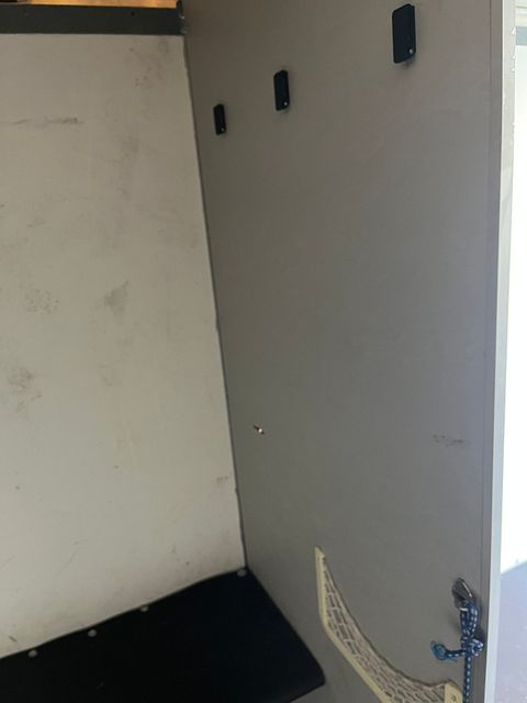 Image 10/22