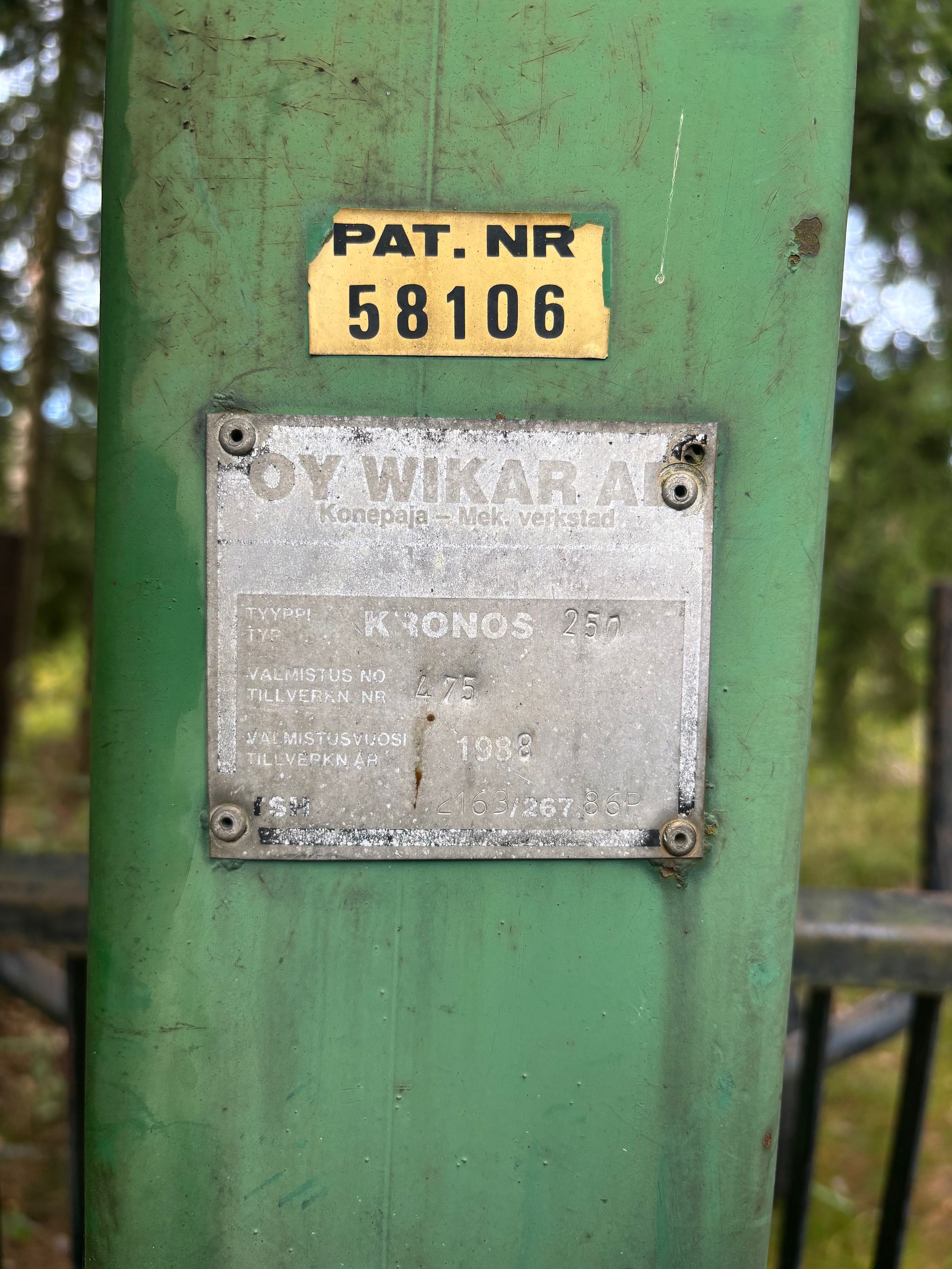 Image 8/8