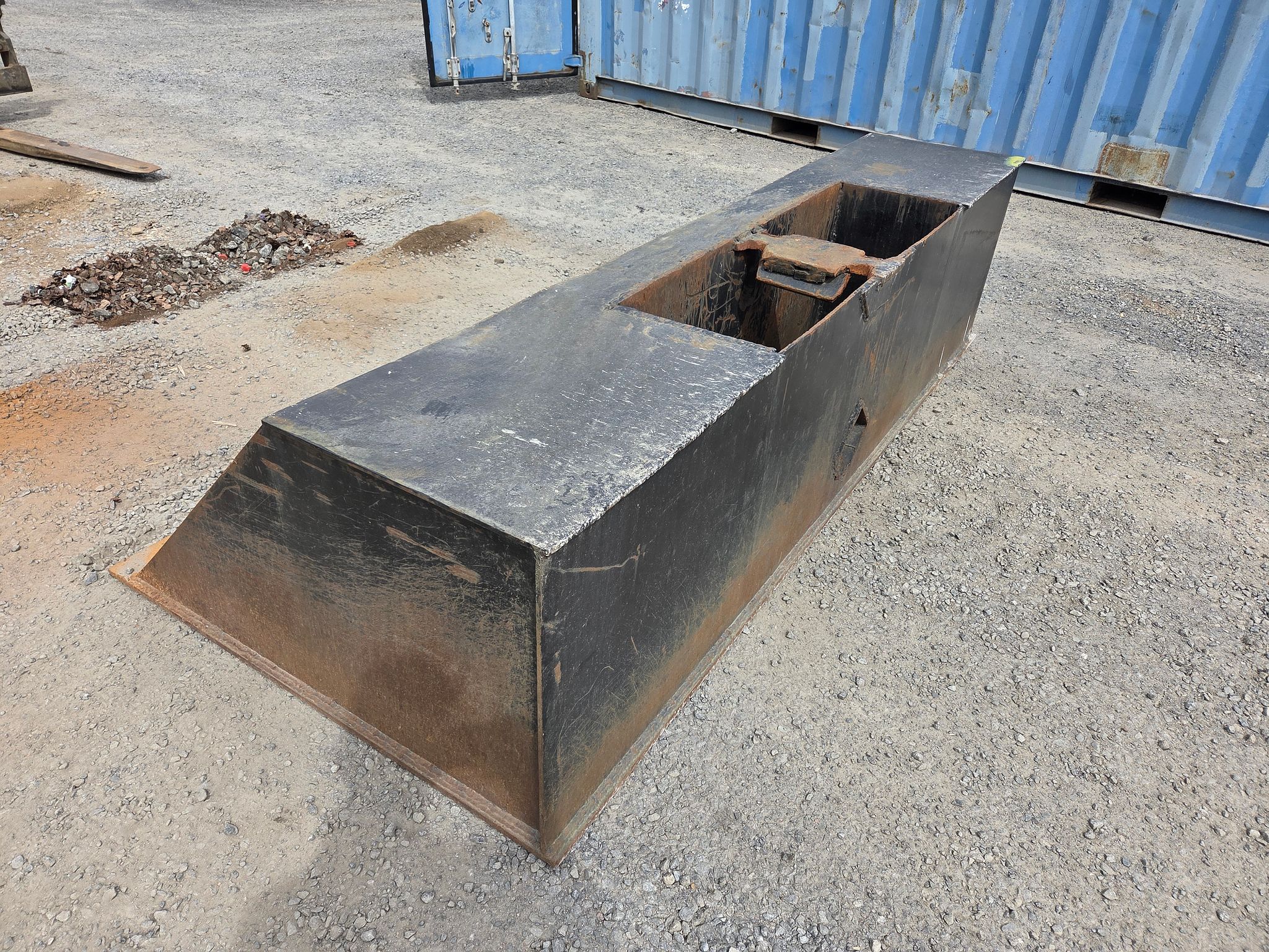 Image 3/5
