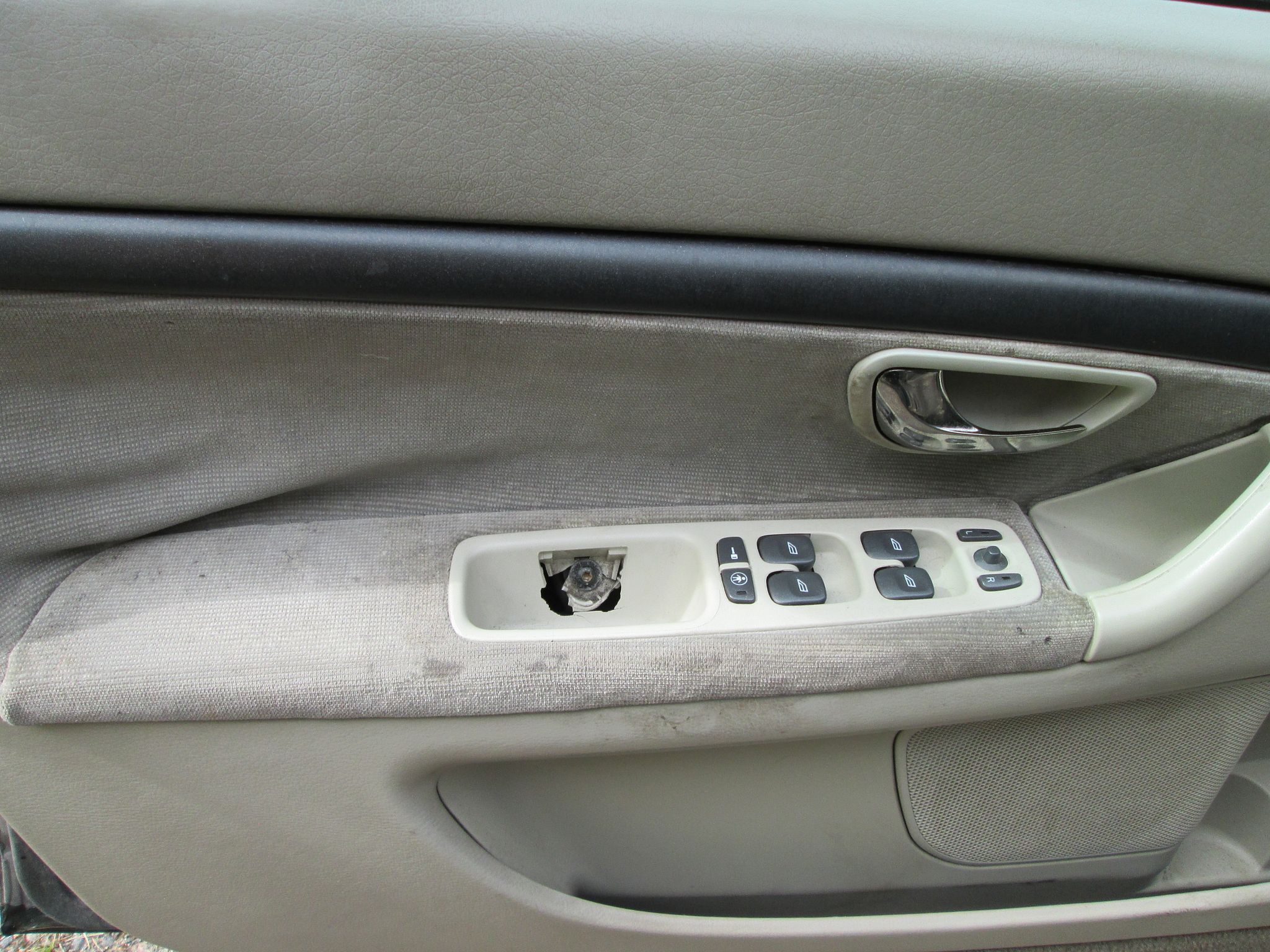 Image 9/27
