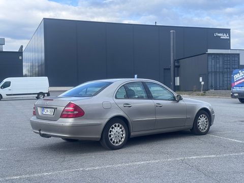 Image 3/32