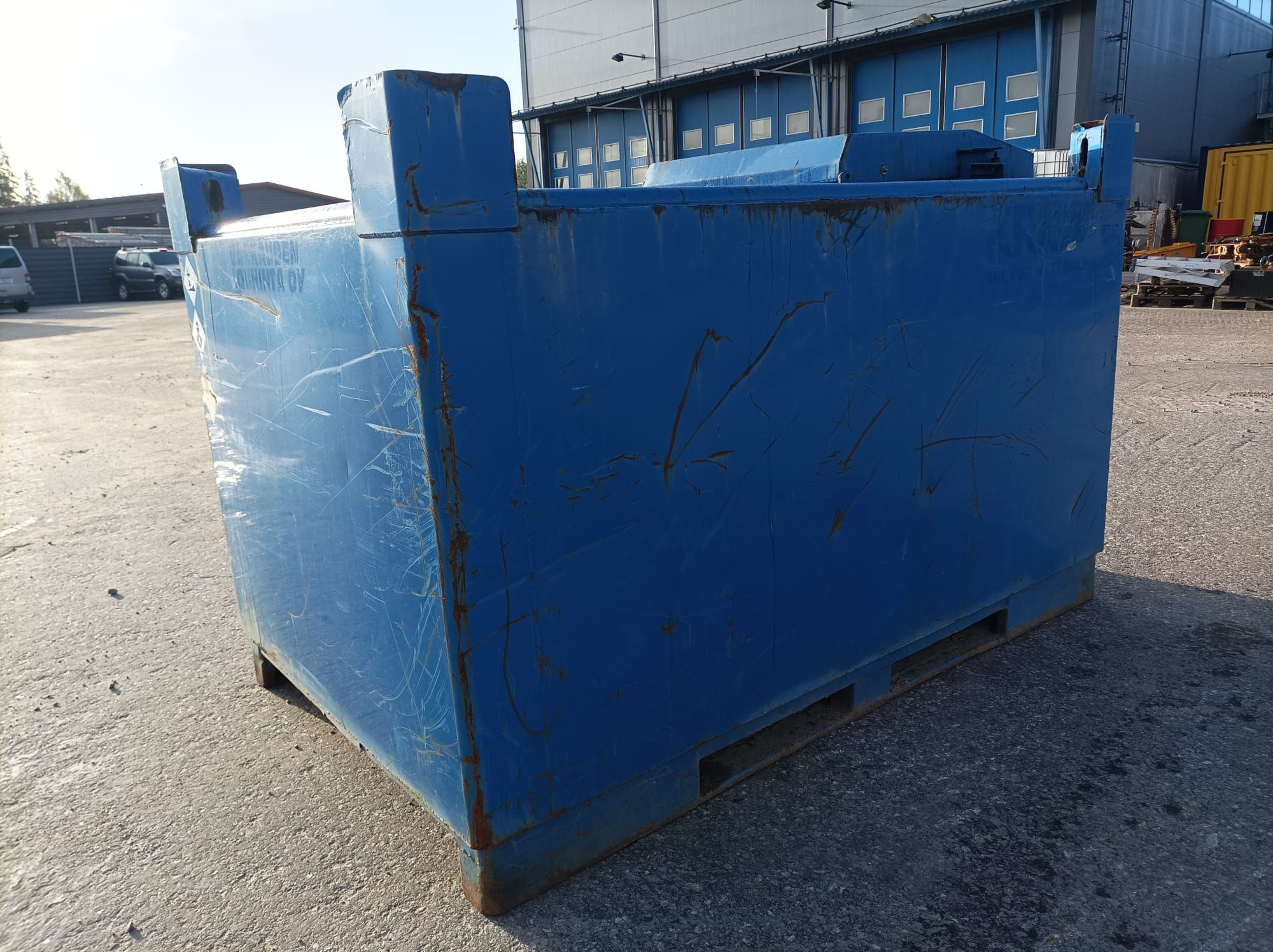 Image 1/9