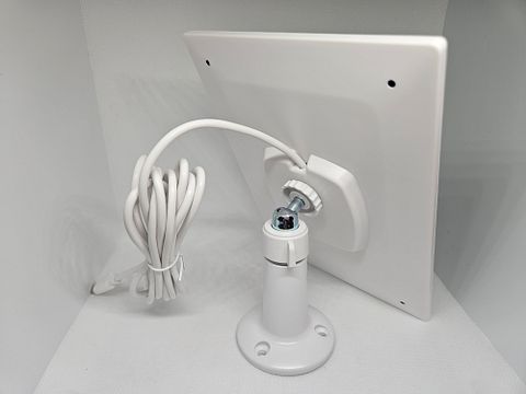 Image 4/8