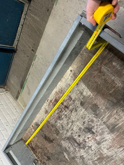 Image 6/9