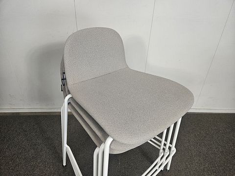 Image 4/12