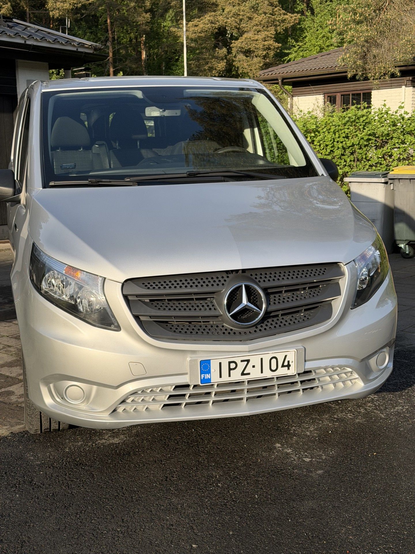 Image 2/10