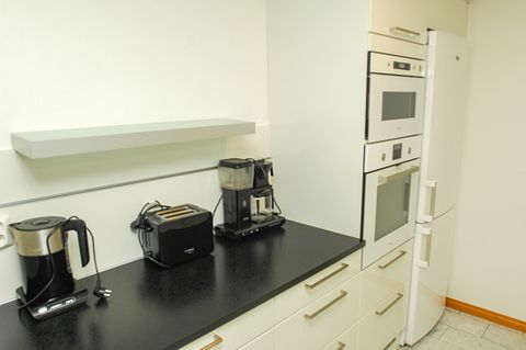 Image 14/28