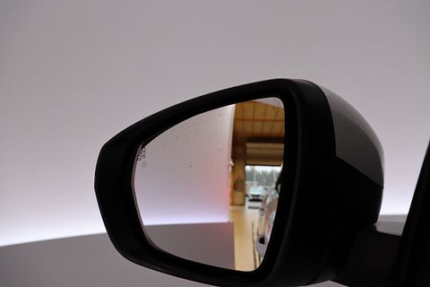 Image 32/44