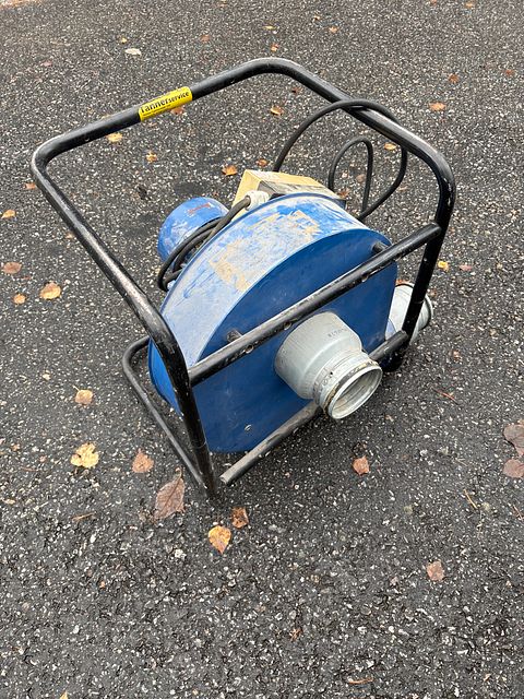 Image 1/6