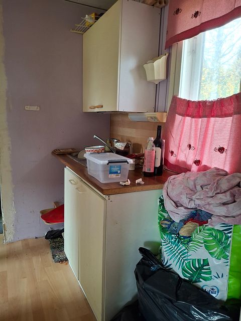 Image 9/25