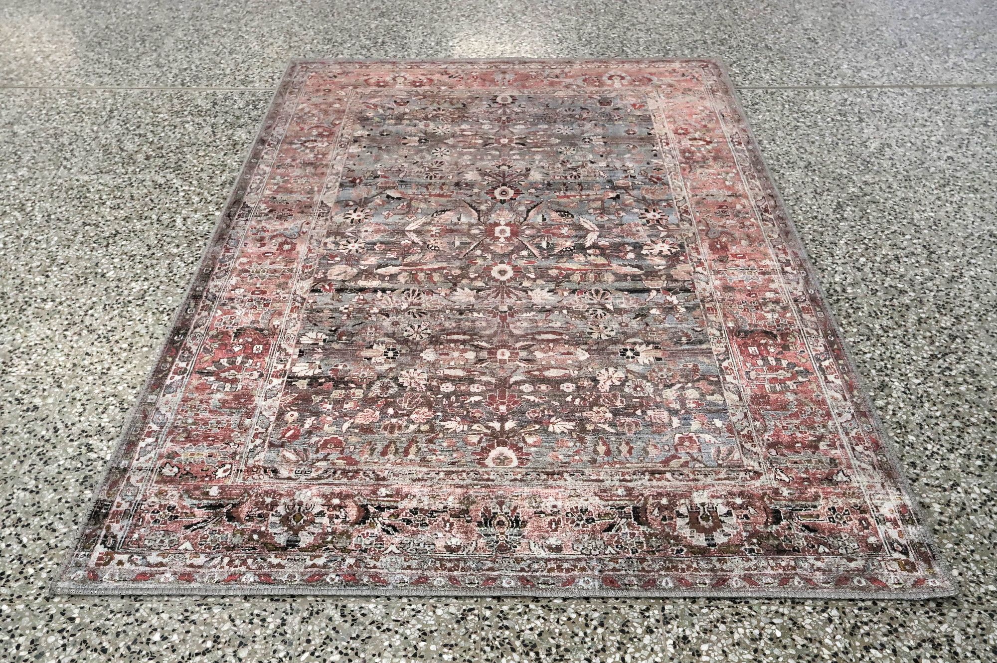 Image 1/5
