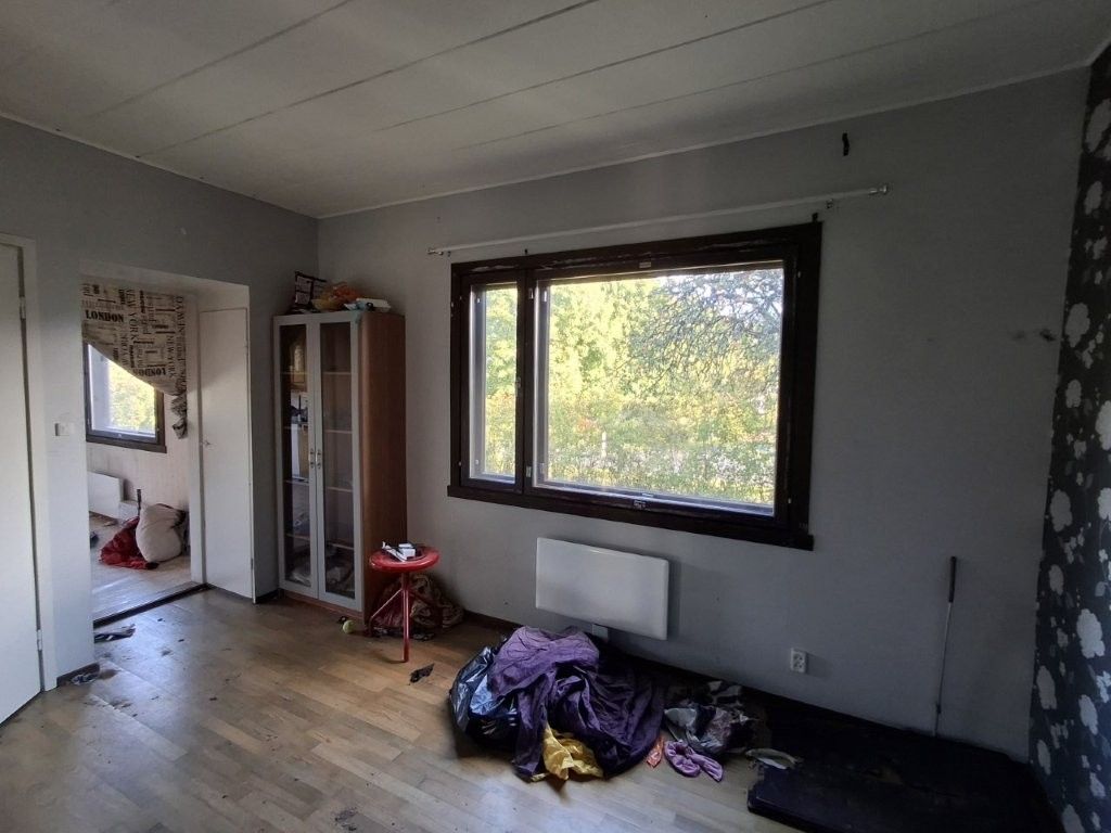 Image 8/31