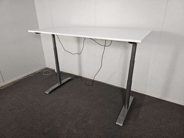 Image 3/8