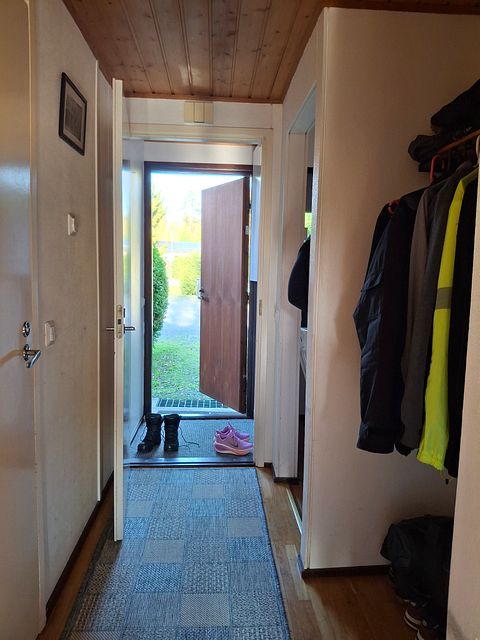 Image 11/20