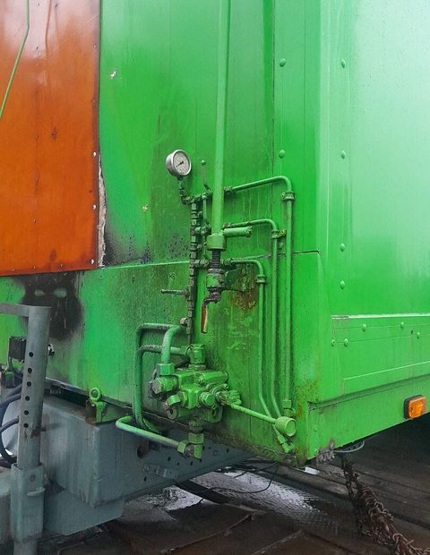 Image 6/16