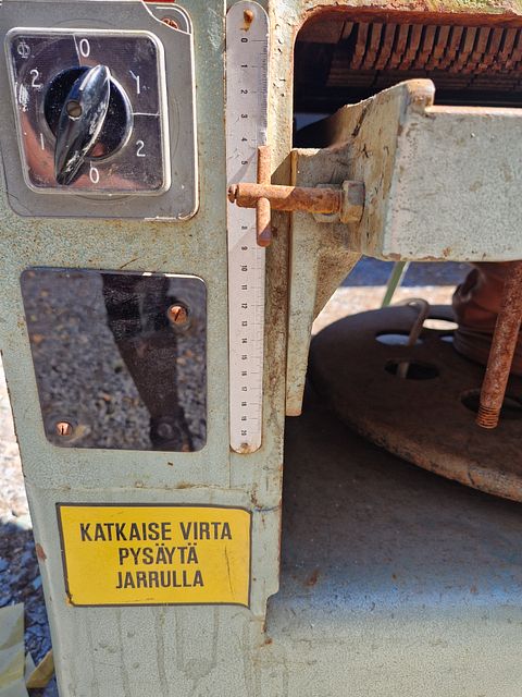 Image 6/6