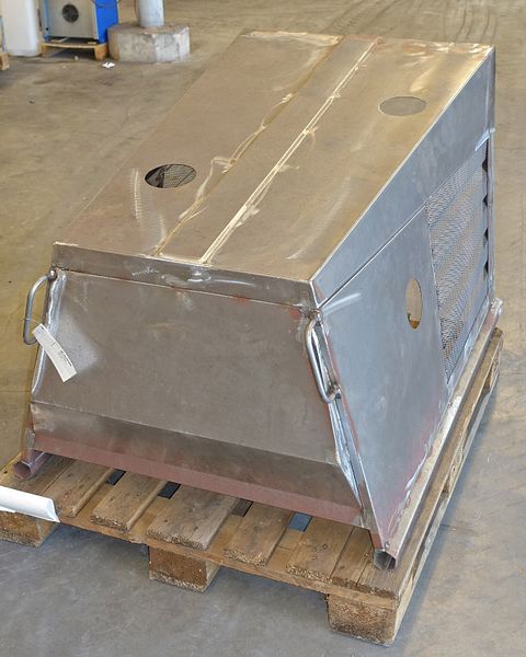 Image 3/9
