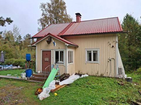 Image 1/25