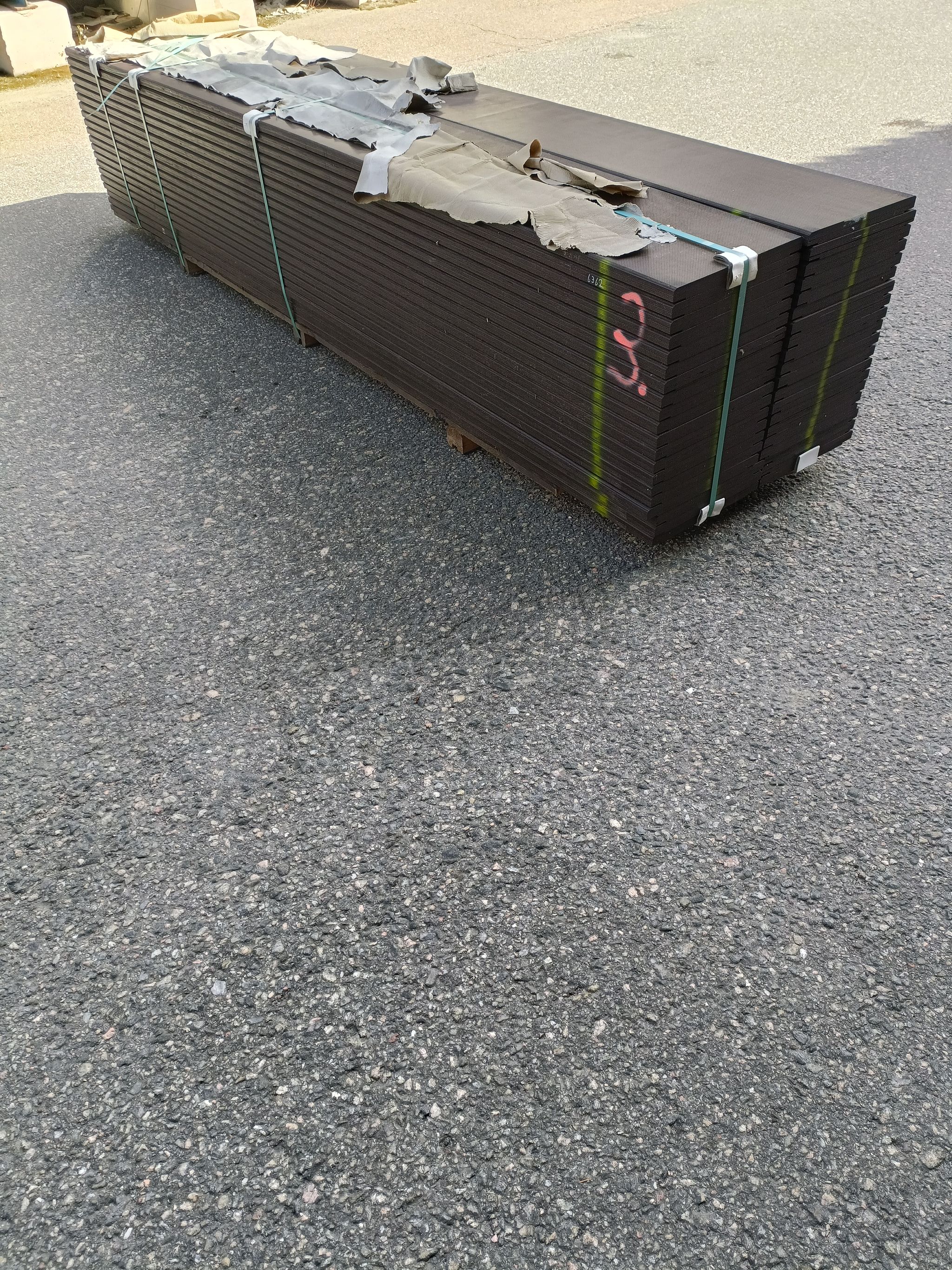 Image 2/3