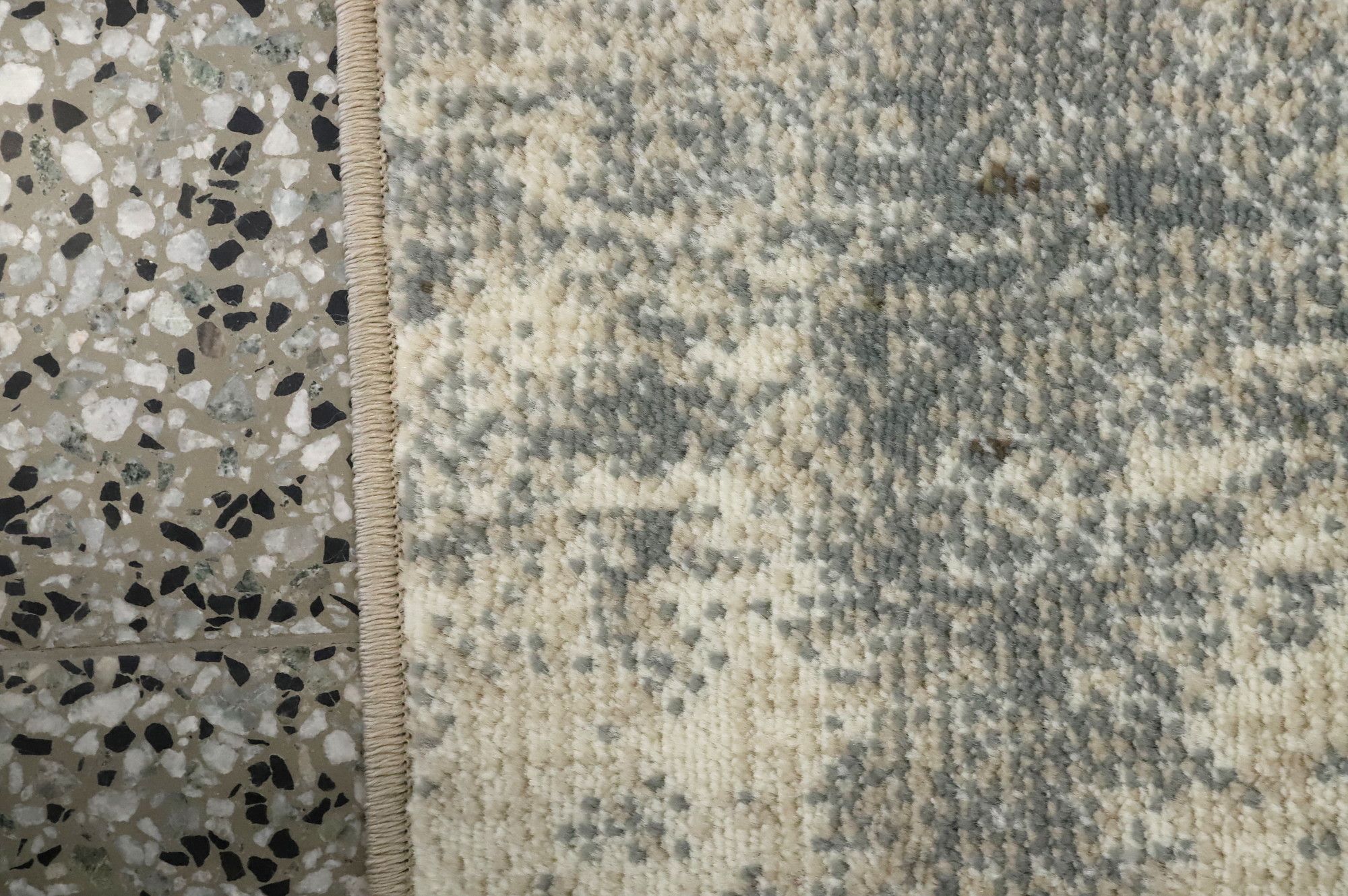 Image 3/5