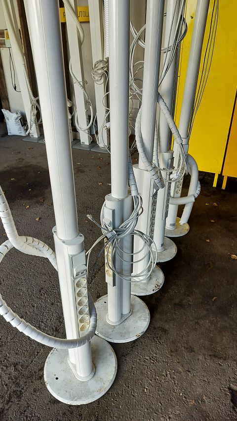 Image 6/6