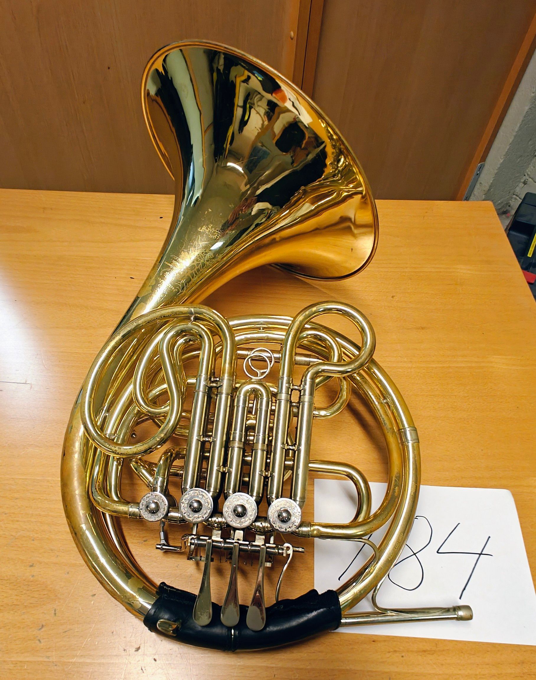Image 4/9