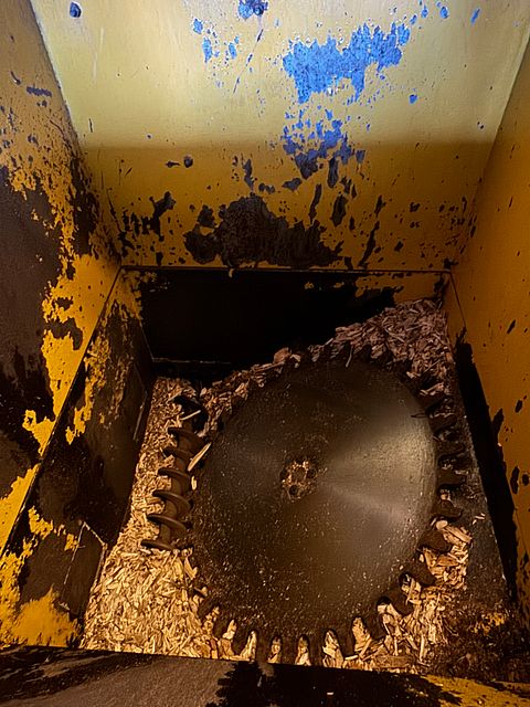 Image 6/6