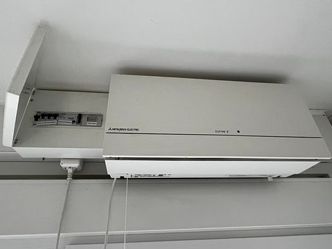 Image 7/9