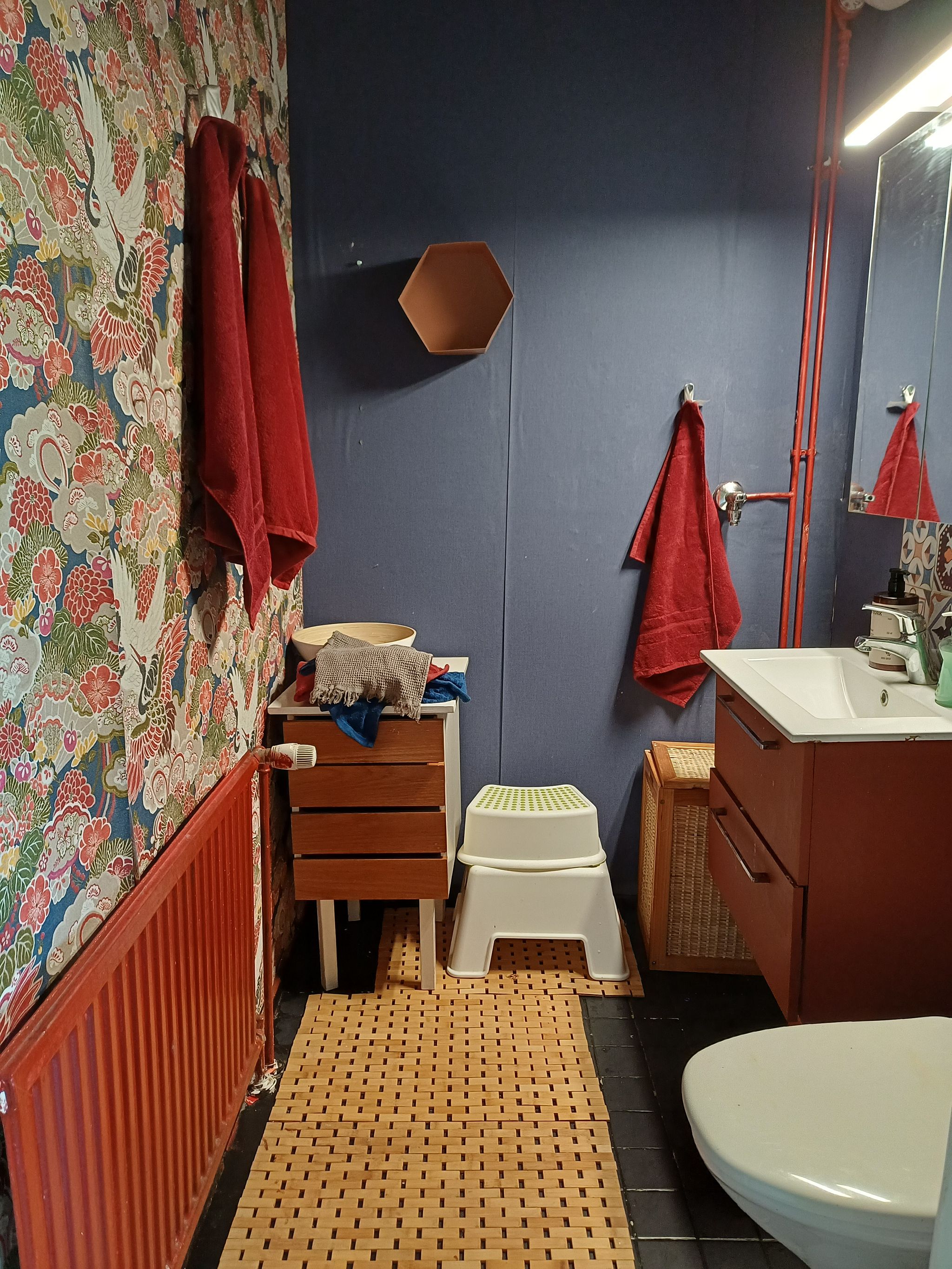 Image 11/48