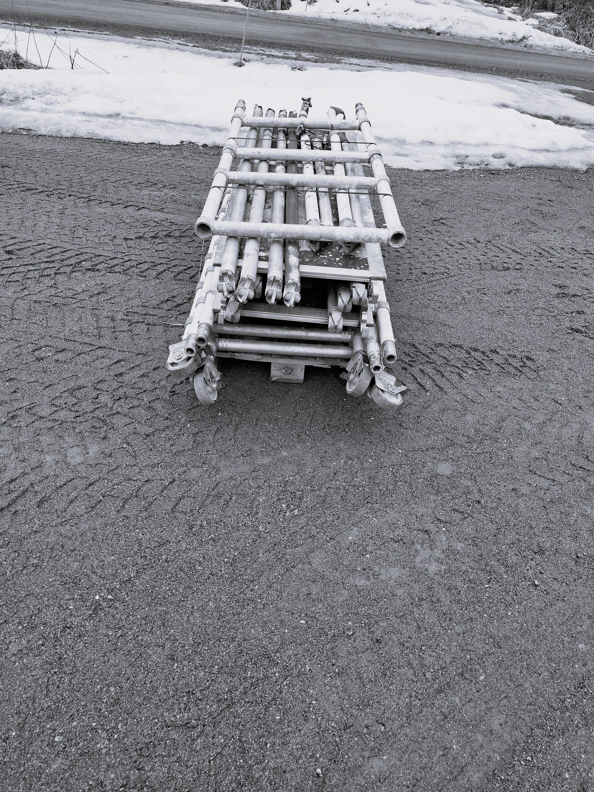 Image 4/4