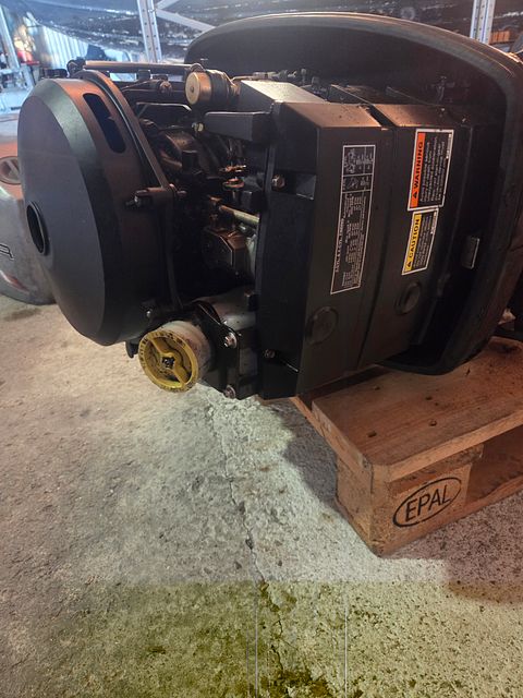 Image 6/10