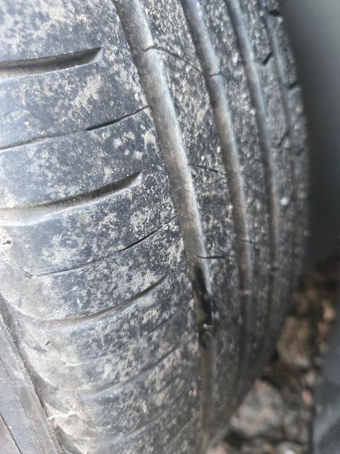 Image 7/12
