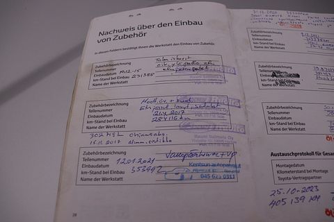 Image 30/32