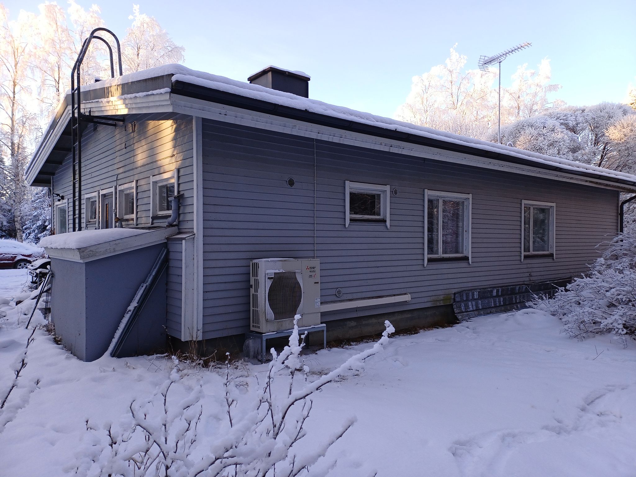 Image 7/43