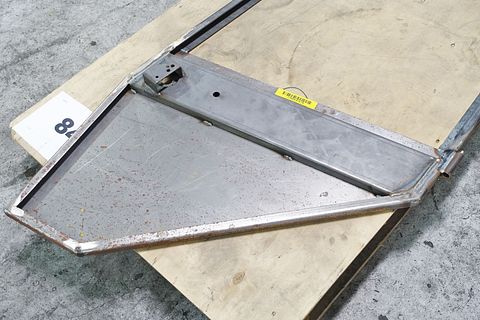 Image 7/8