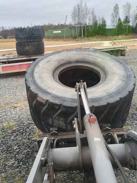 Image 6/13