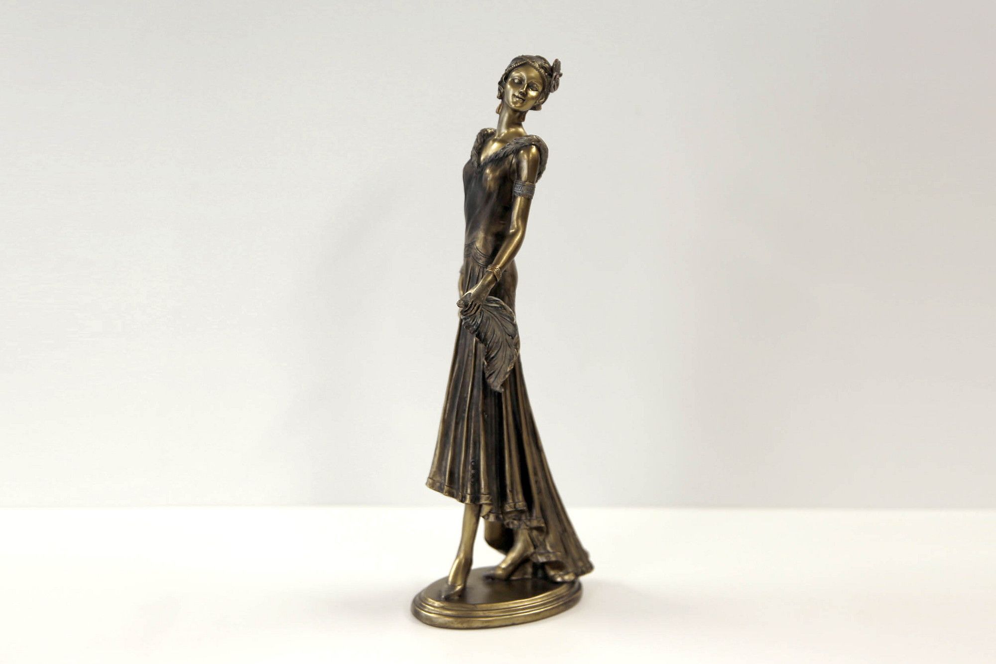 Image 1/45