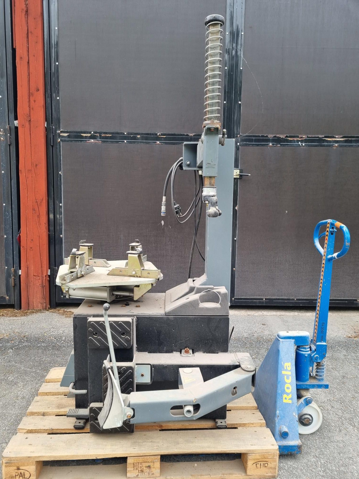 Image 3/5