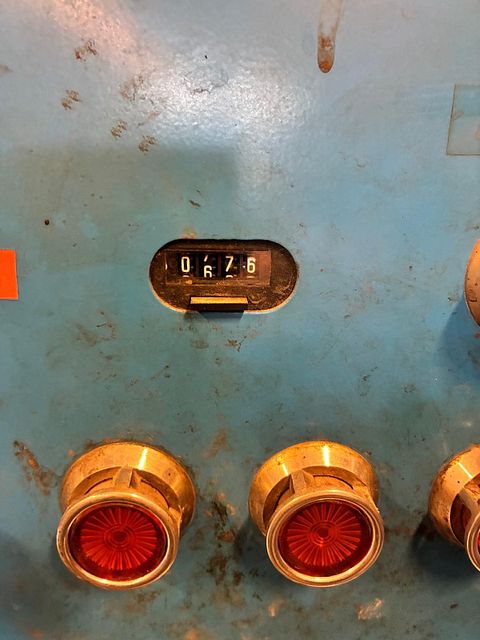 Image 6/6