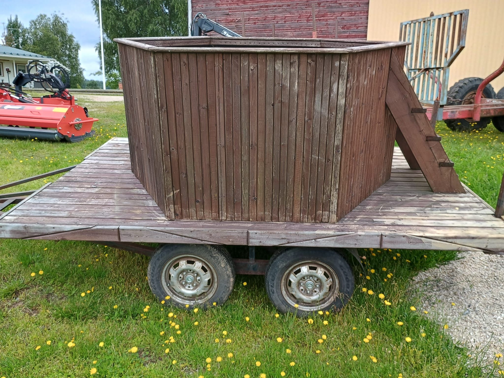 Image 2/7