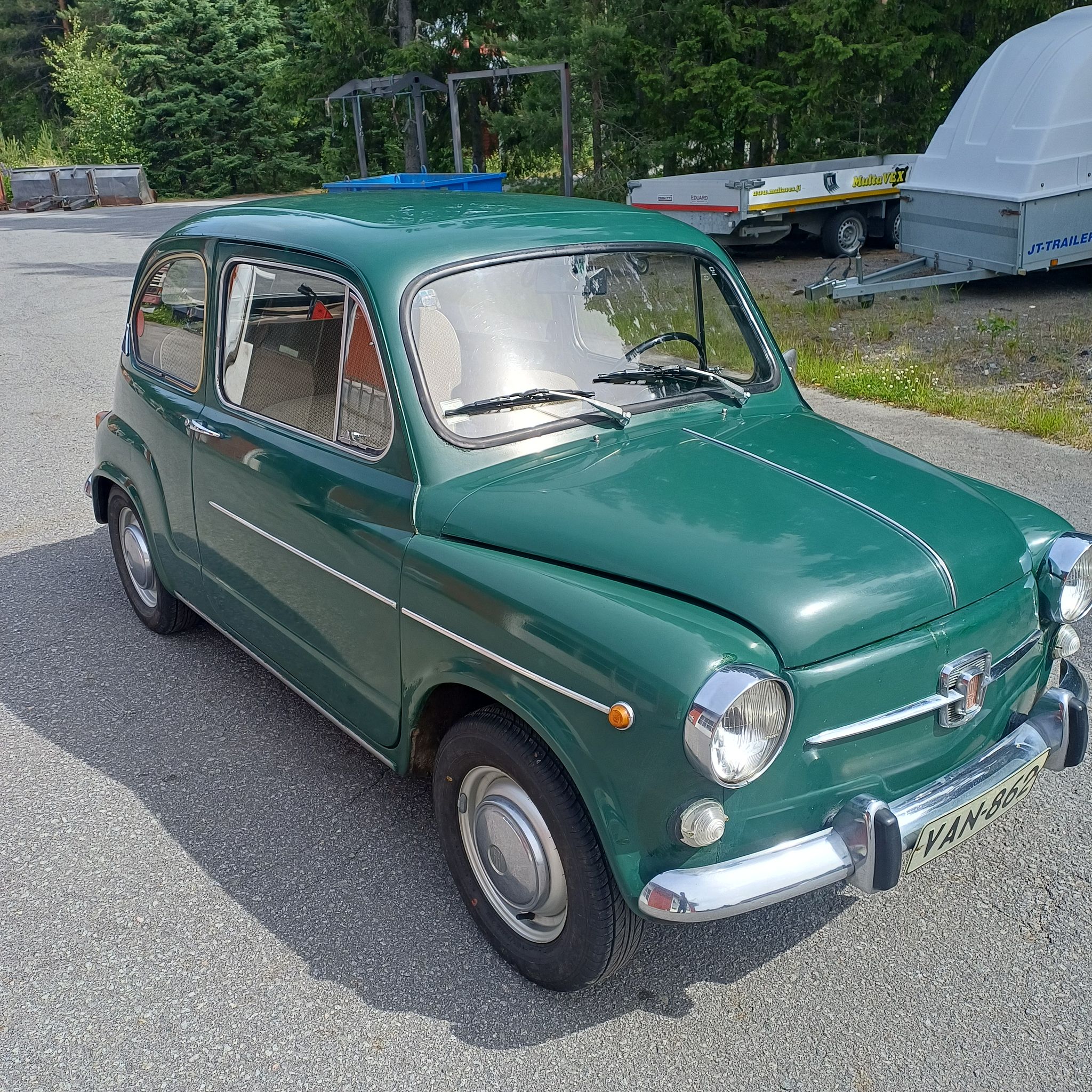 Image 1/7