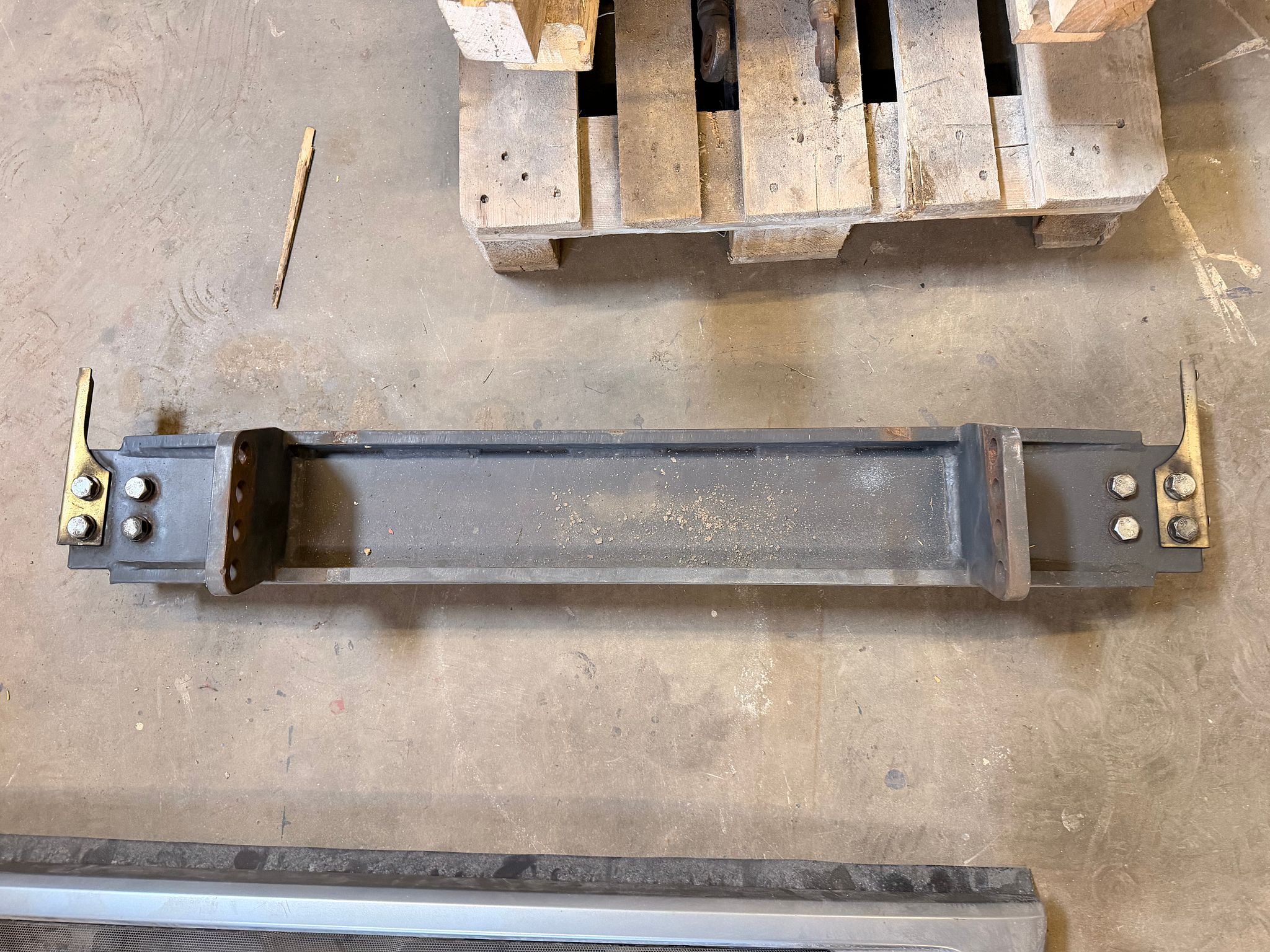 Image 4/16