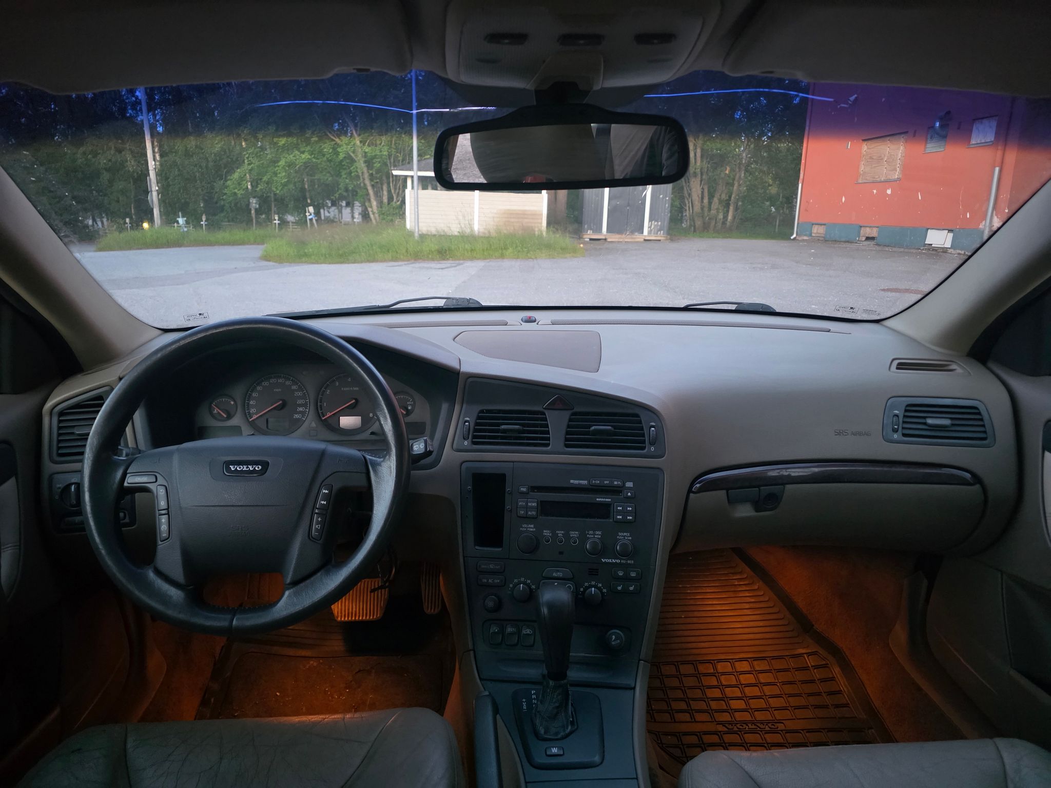 Image 11/36