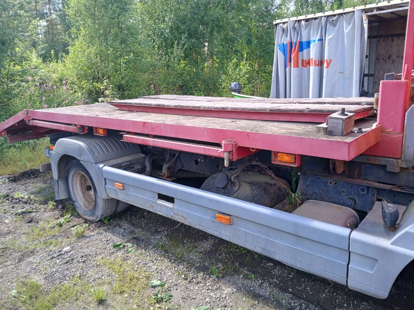 Image 1/9