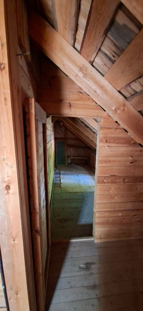 Image 7/19