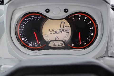 Image 11/23
