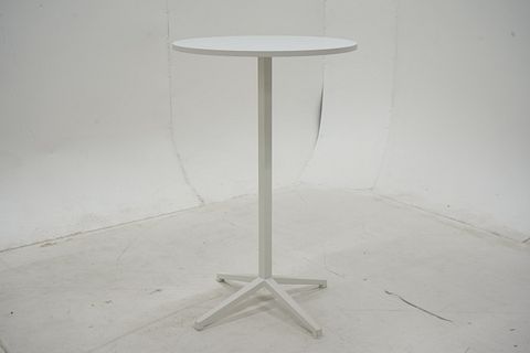 Image 1/4