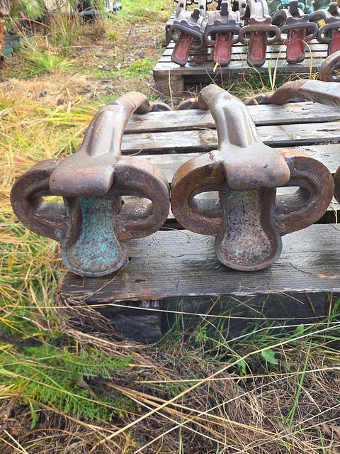 Image 5/15