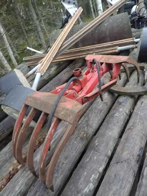 Image 1/3