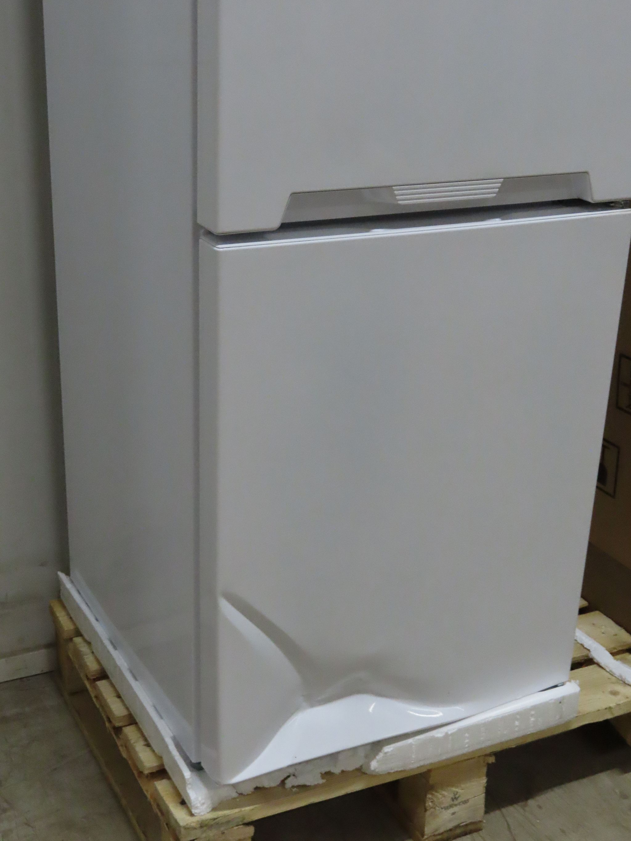 Image 3/4